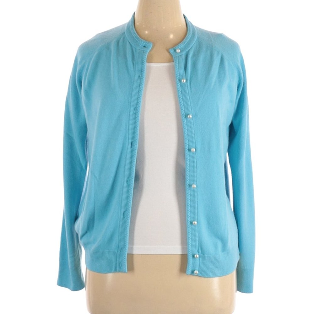 Turquoise Cardigan with pearlized buttons